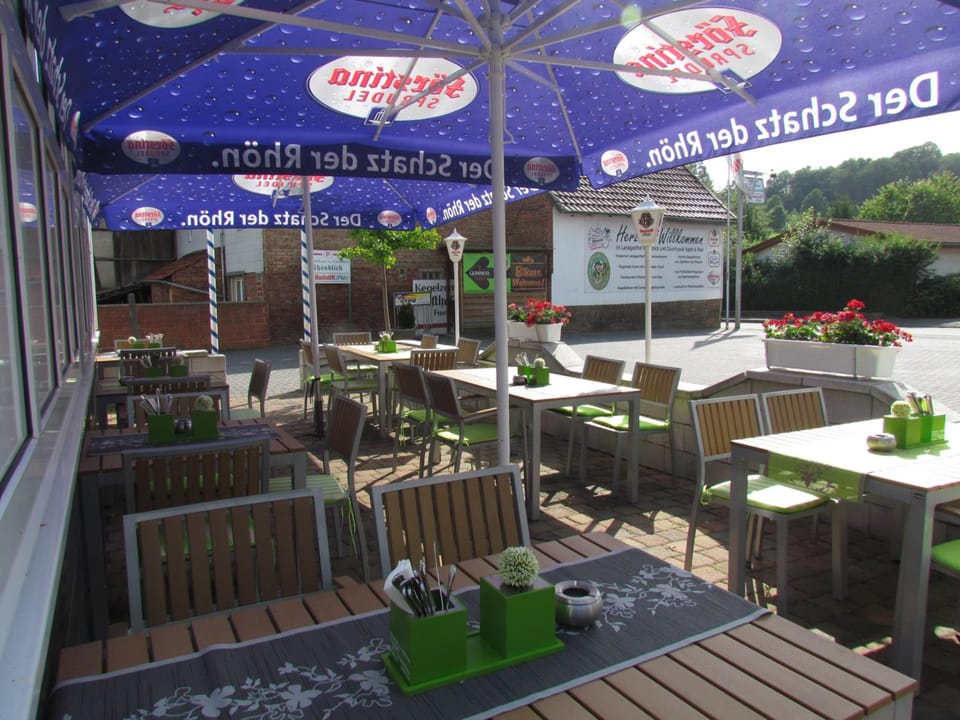 Rhonblick Landhotel - Restaurant - Countrypub Hotel in Hesse