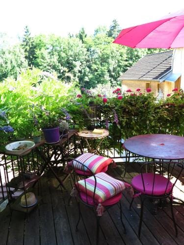 Le Jardin De Gustave Hotel in Jura