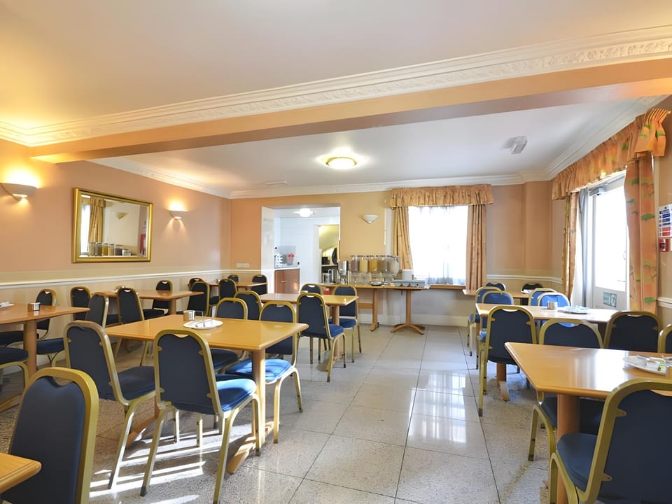 Berkeley Court Hotel Hotel in City of Westminster