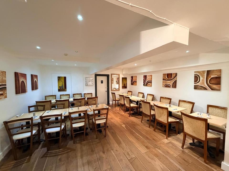 Elysee Hyde Park Hotel in City of Westminster