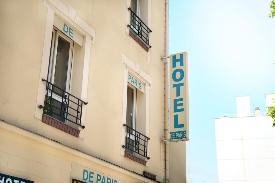 Hotel in Paris Hotel in Aubervilliers
