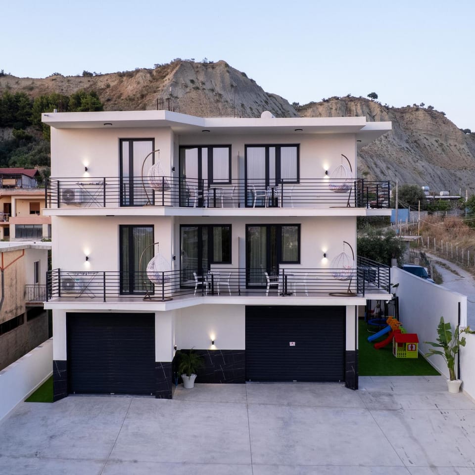ZANI'S VILLA Hotel in Vlorë