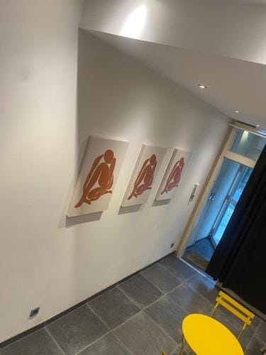 En NEUVICE 27 Hotel in Liège