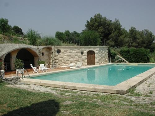 Logement Provence dans domaine oleicole Hotel in French Riviera