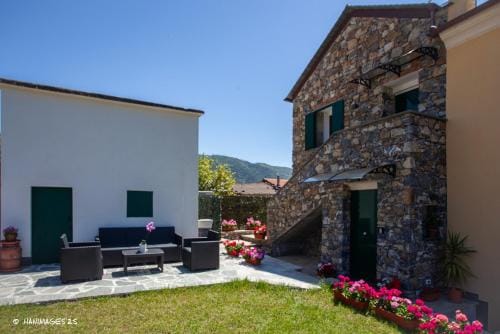 Affittacamere MontAle Hotel in Levanto