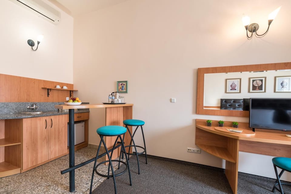 Lotus Family Hotel - Free Parking Hotel in Sunny Beach