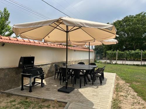 Къща за гости Бадови Hotel in Plovdiv Province