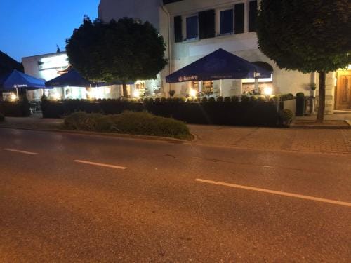 Hotel Restaurant Shanghai Garten Hotel in Schaffhausen, Switzerland