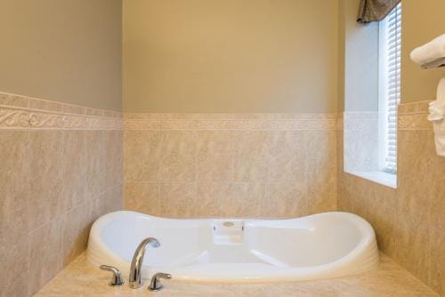 Fort Harrison State Park Inn Resort in Indianapolis