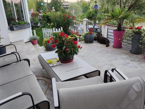 Les Pingouins de la Marne 2 Hotel in Île-de-France