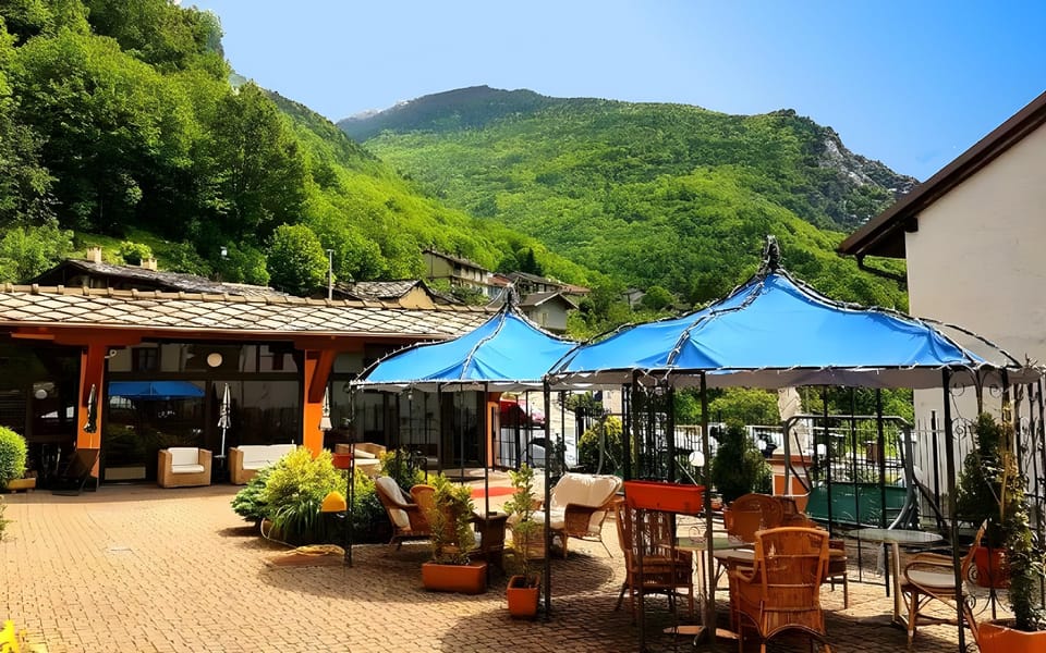 Hotel Lion Hotel in Piedmont