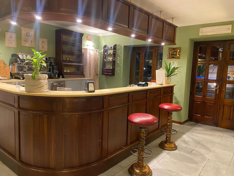 Hotel Lion Hotel in Piedmont