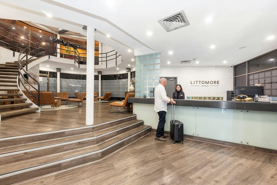 Littomore Hotel on Stewart, Bathurst Hotel in Bathurst