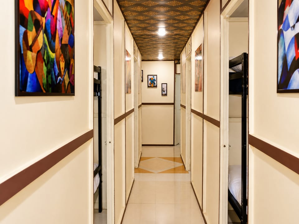 Goroomgo Kshipra Guest House Ujjain Hostel in India