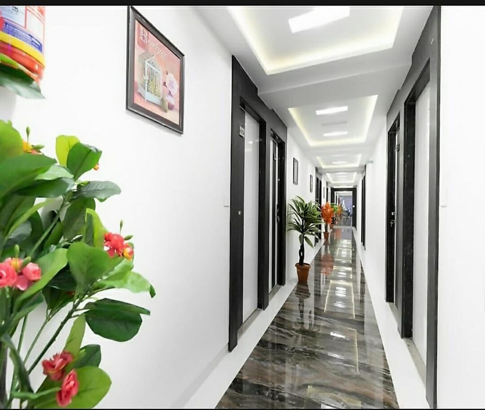 Hotel TGR The grand radhey Hotel in Gujarat
