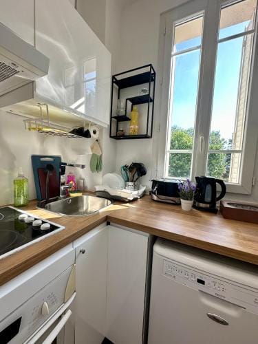 Entire Appartement-moderne  Paris-CDG-le bourgety Hotel in Drancy