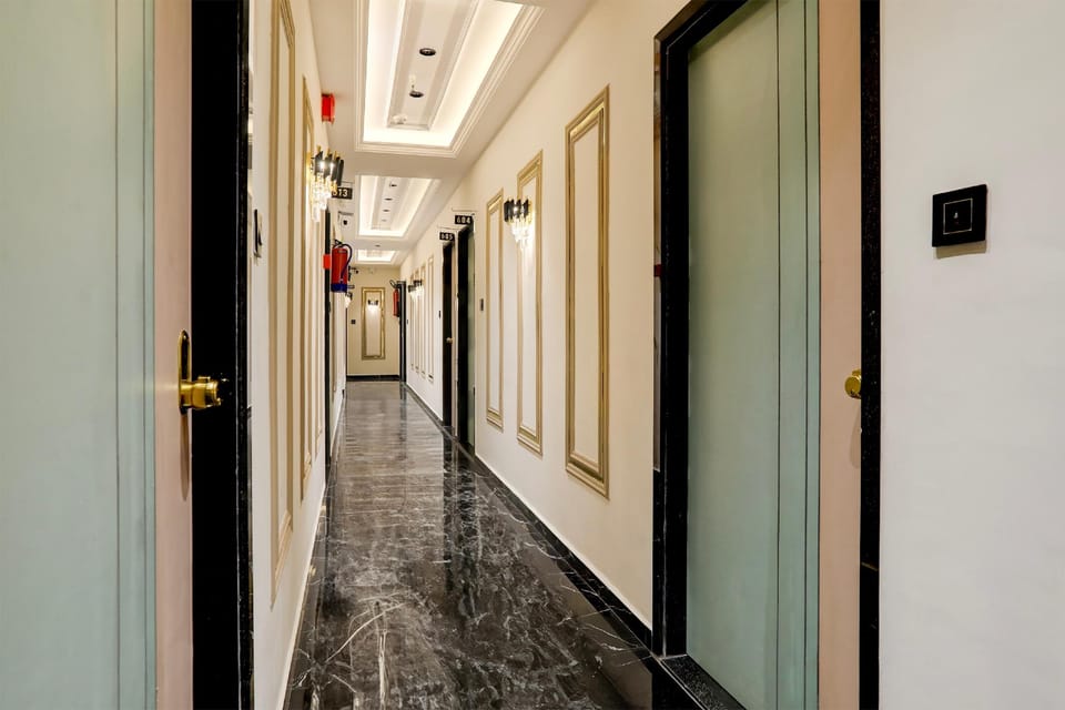 Hotel O luxurious inn Hotel in Gujarat