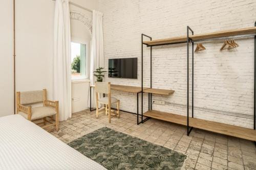 Scarlea Rooms Hotel in Cecina