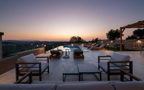 Calmo Luxury Villas, with Pool Tranquil Elegance, By ThinkVilla Hotel in Crete