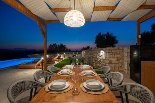 Calmo Luxury Villas, with Pool Tranquil Elegance, By ThinkVilla Hotel in Crete