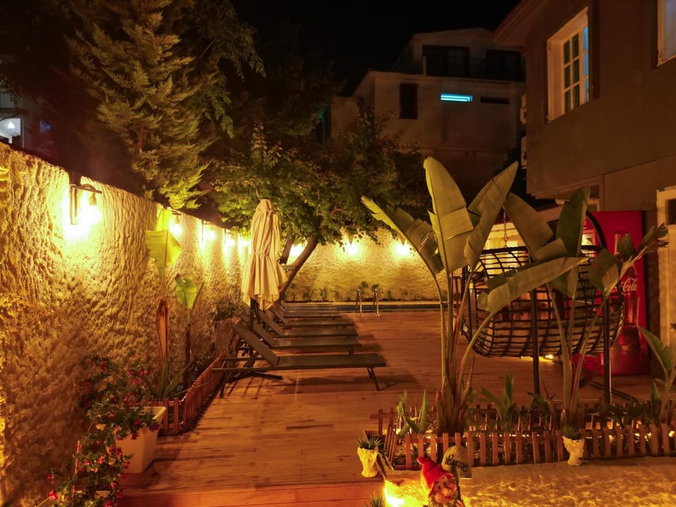 Kekik Alaçatı Otel Catina Hotel in Alaçatı