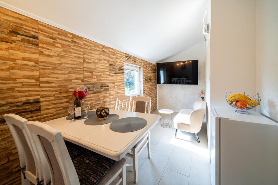 Apartments Vukovic Hotel in Muo