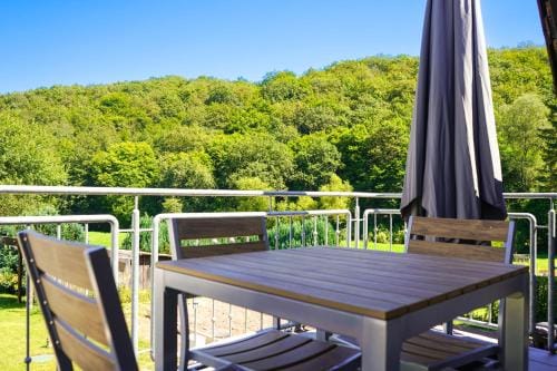 7Seas Boutique Ferienhaus Bostalsee - 2 Apartments oder ganzes Haus, mit Sauna Hotel in Nohfelden