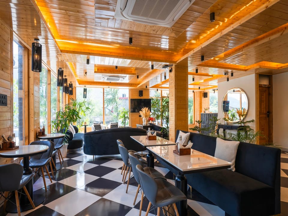 Coffee shop