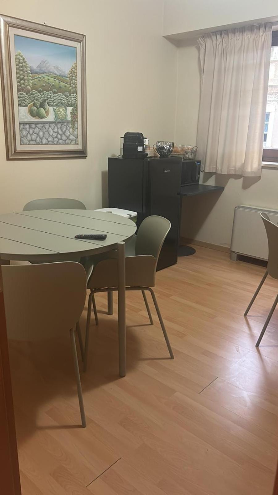 Shared lounge/TV area