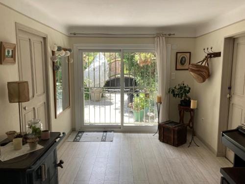 Appartement complet ou 2 Chambres de charme en centre-ville Hotel in Arles