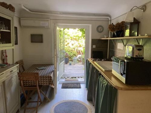 Appartement complet ou 2 Chambres de charme en centre-ville Hotel in Arles