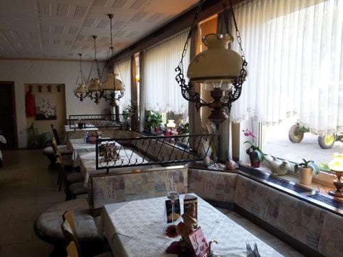 Landgasthof Zum Heiligenberg Hotel in Thuringia, Germany