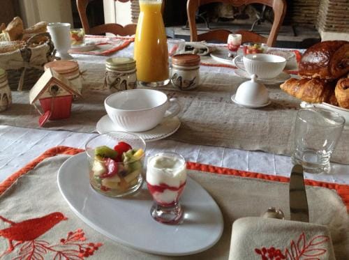 Le Saint Aubin- Maison d hotes dans ce monastere du 16 siecle Hotel in Normandy