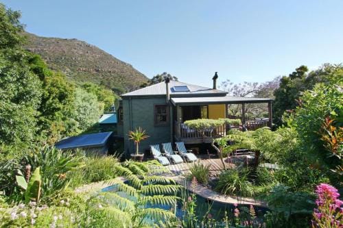 Hout Bay Hideaway Hotel in Cape Town