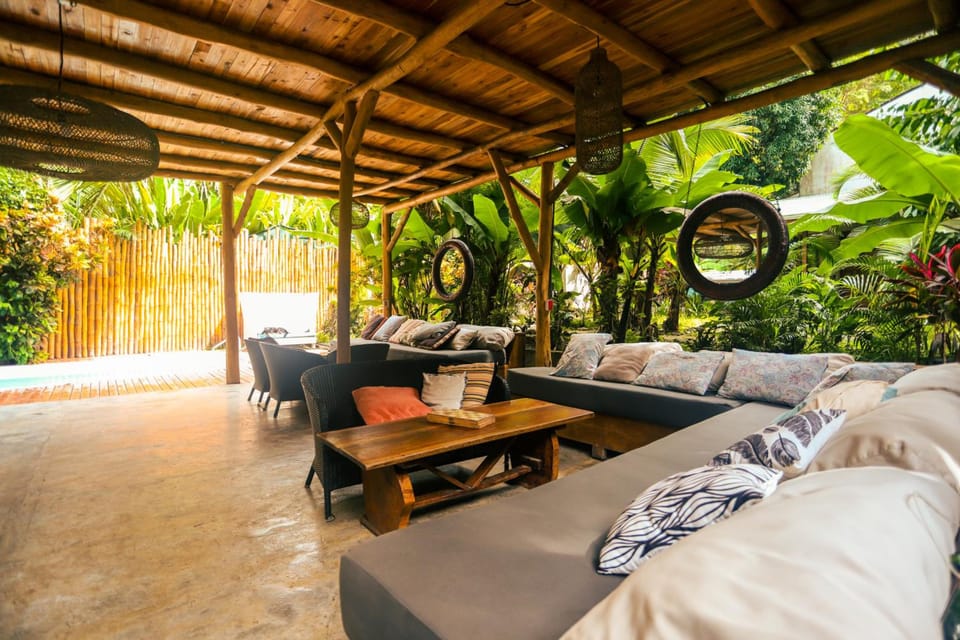 Cabinas Playa Surf Hostel Hostel in Santa Teresa Beach