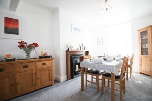 No 10 Treverbyn Road B & B Hotel in Padstow