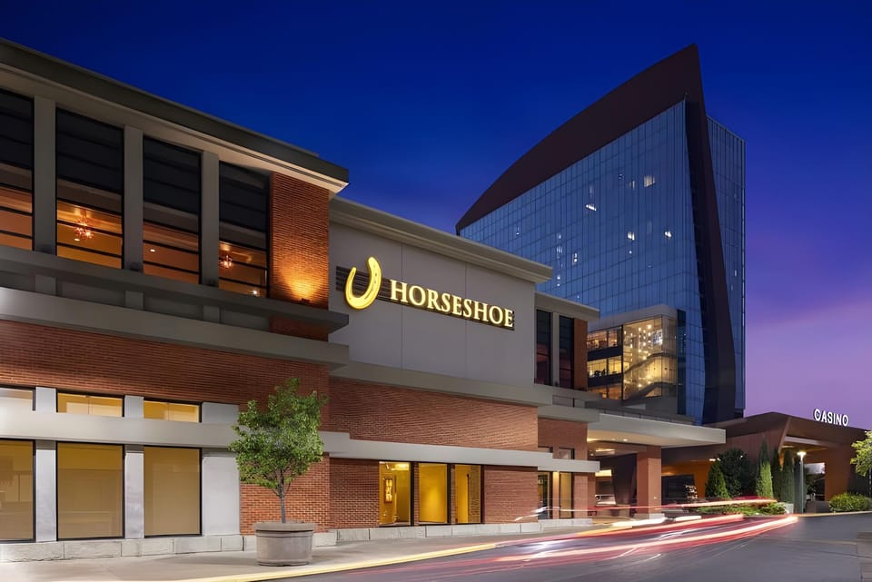 HoteLumiere at the Arch - A Caesars Destination Hotel in Saint Louis