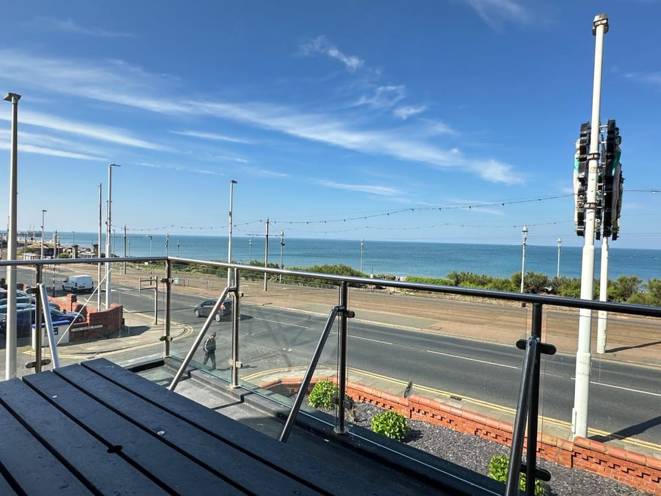 Granada Apartments Berkeley Hotel in Blackpool