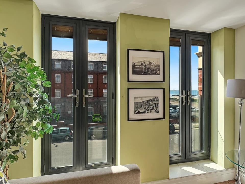 Granada Apartments Berkeley Hotel in Blackpool