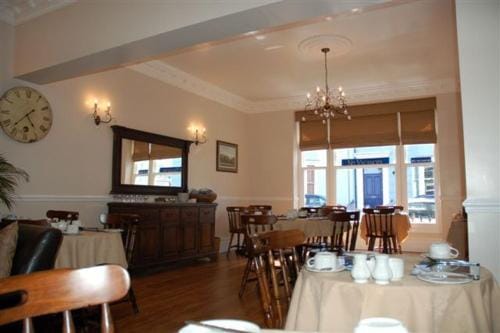 Hildebrand Guest House Hotel in Wales