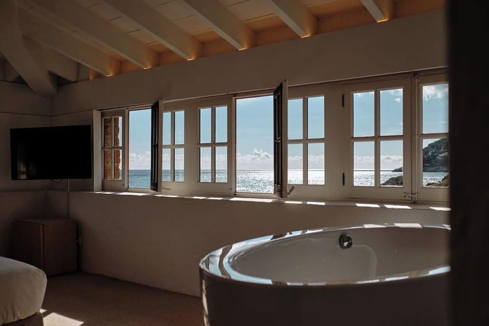 Can Simoneta Hotel in Llevant