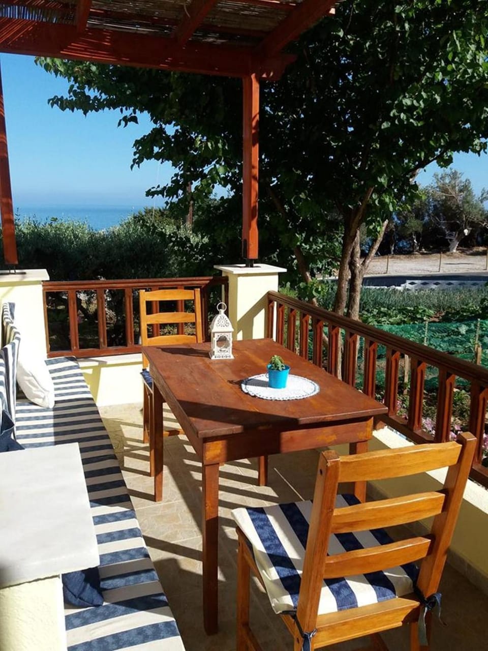 Tiki Rooms Hotel in Samos, Greece