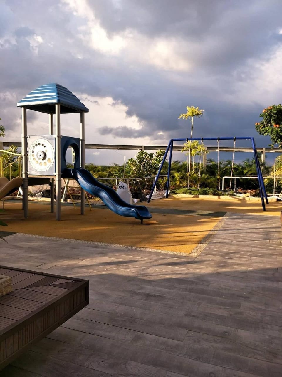 Resort Condo in Mactan Cebu Hotel in Lapu-Lapu City
