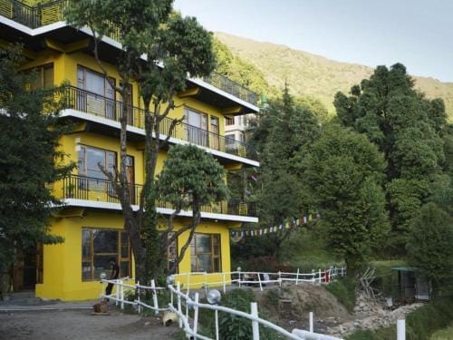 The Hosteller McLeodganj Hotel in Himachal Pradesh