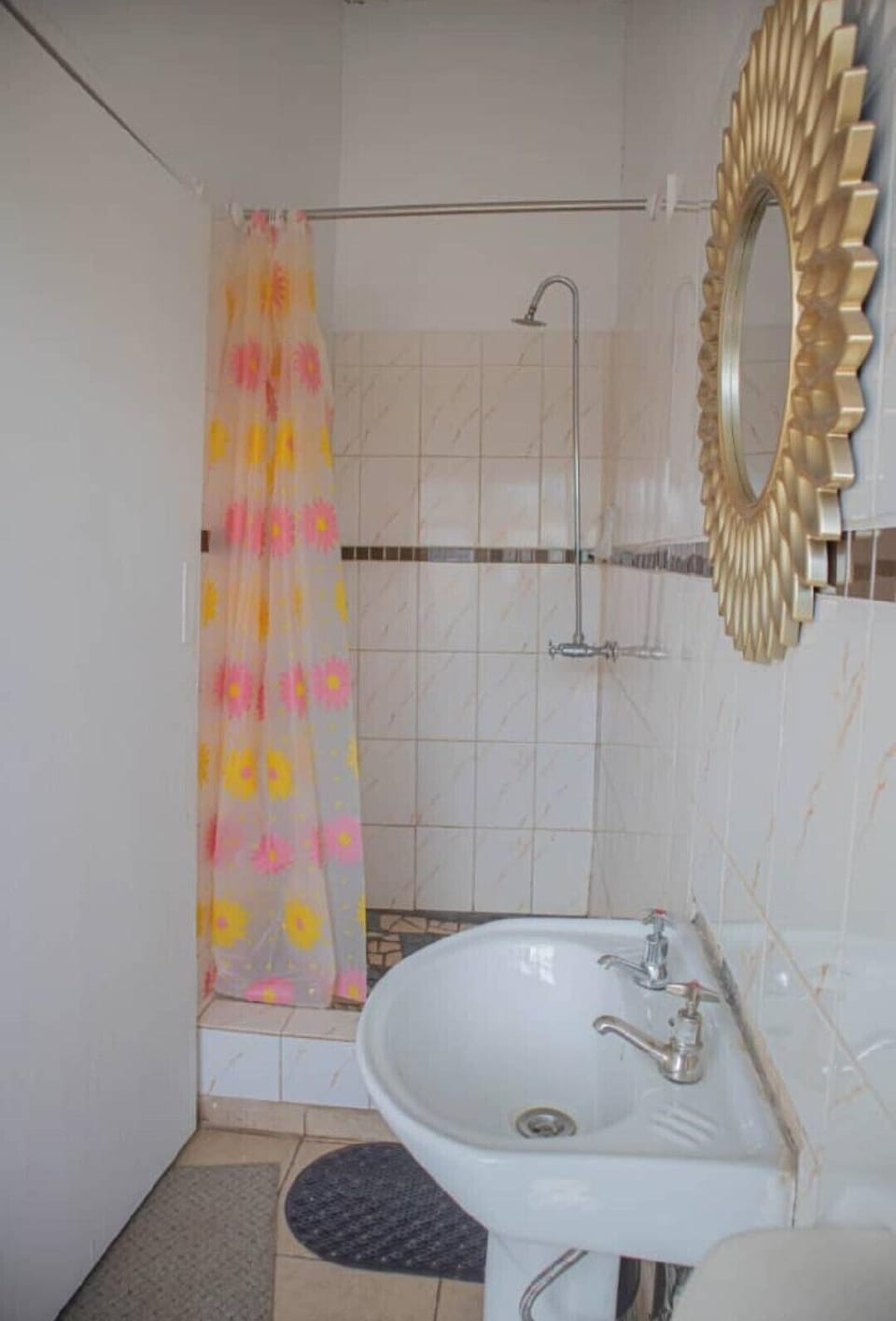 27 Bishop Gaul Ave Hotel in Harare