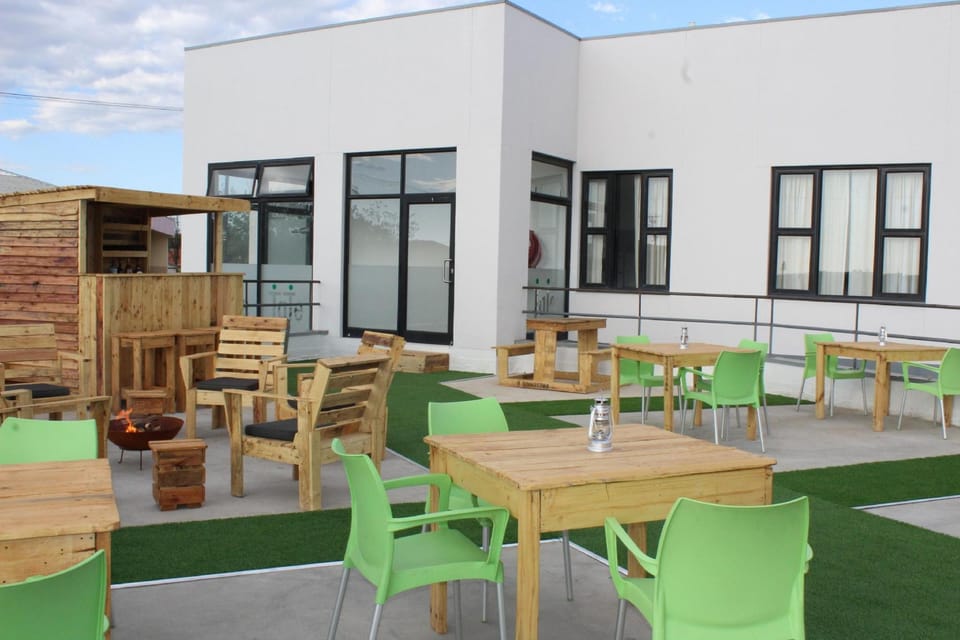 TaTe Village - Hostel Hotel in Windhoek