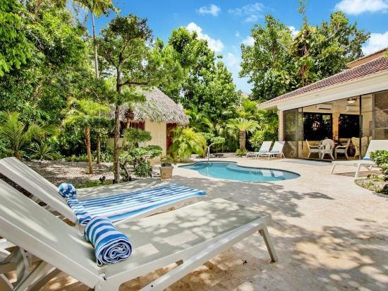 Beautiful Villa Tortuga at Puntacana Resort & Club – Pool, Garden, Golf Cart, Maid Hotel in Punta Cana
