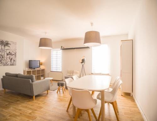 Duplex Pasteur - Chambre 3 - Chambre Privee Hotel in Troyes