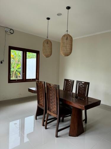 Nyoman House Hotel in Kediri