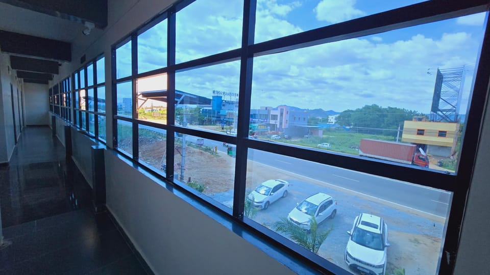 VAAMANA STAYS TIRUPATI Hotel in Tirupati